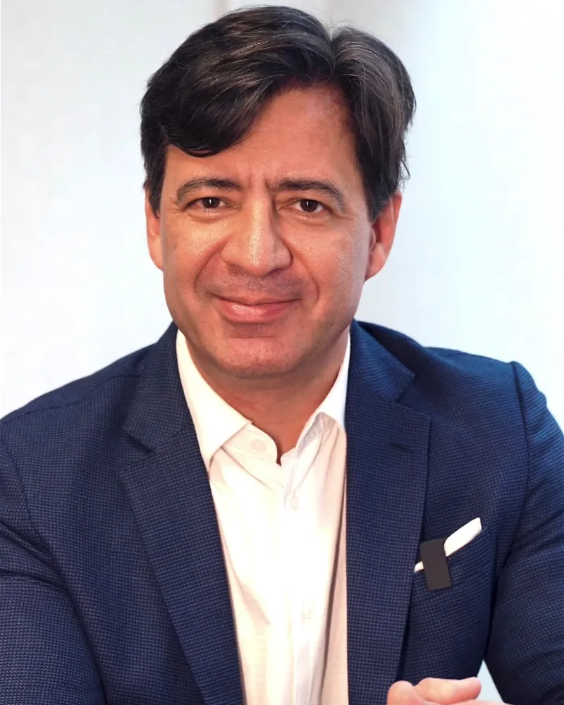 Dr. Rogério Morale, CRM-GO 10728